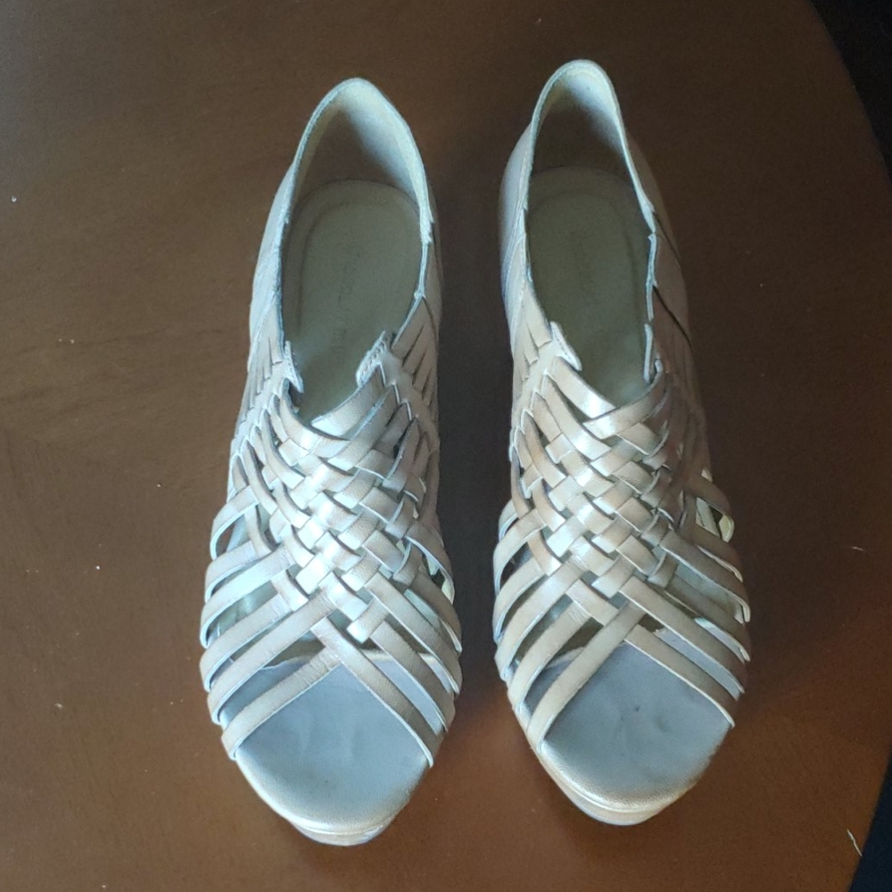 Chocolat Boy Wedges